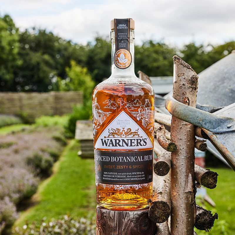 Warner's Spiced Botanical Rum - Image 4